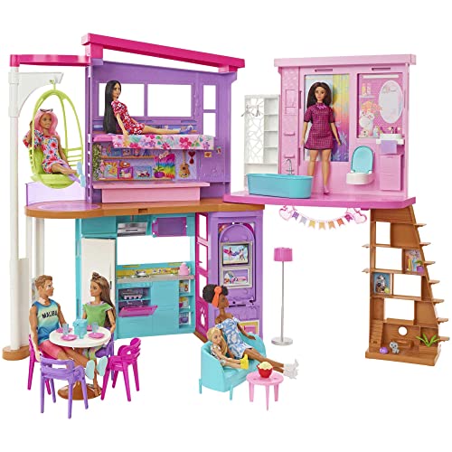 Barbie Casa Malibú Casa de muñecas plegable 2 pisos con 6 habitaciones y muebles, incluye 30 accesorios, juguete de regalo +3 años (Mattel HCD50)